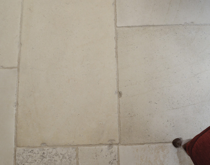 antique clair bourgogne stone
