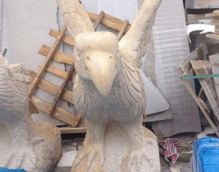 stone art eagle