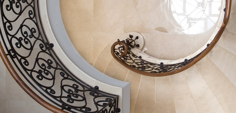 Crema Marfil slabs